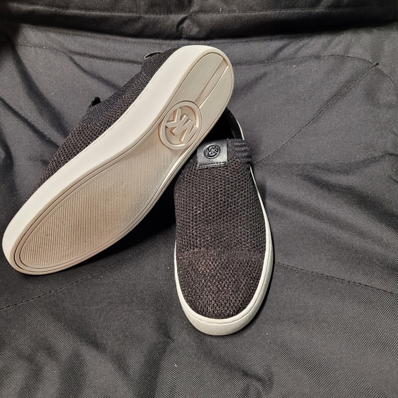Michael Kors Juno Knit Slip-On - Picture 4 of 6